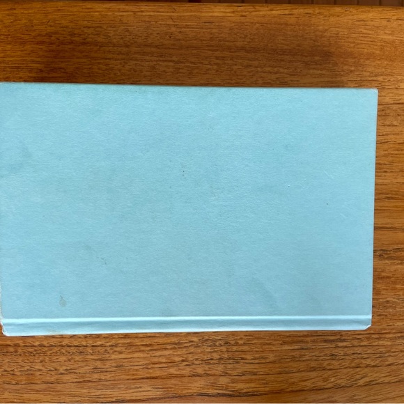 “Not that kind of girl” by Lena Dunham - Hard Cover Book - Picture 8 of 8